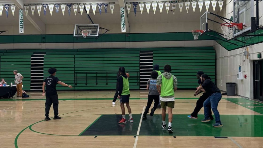 IYT brothers and Mentors participated in Intramural Basketball, and Kash Boys made it to the semi-finals, falling short by 1 point of the championship round.