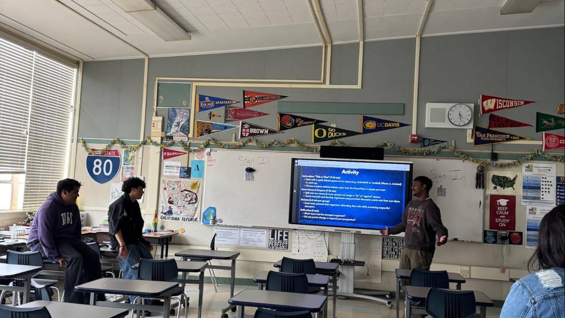 Grant Mentor Adriel Shankar leading workshop.